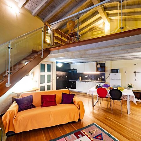 Giohouse4 Apartment Валеджо-суль-Минчо Экстерьер фото